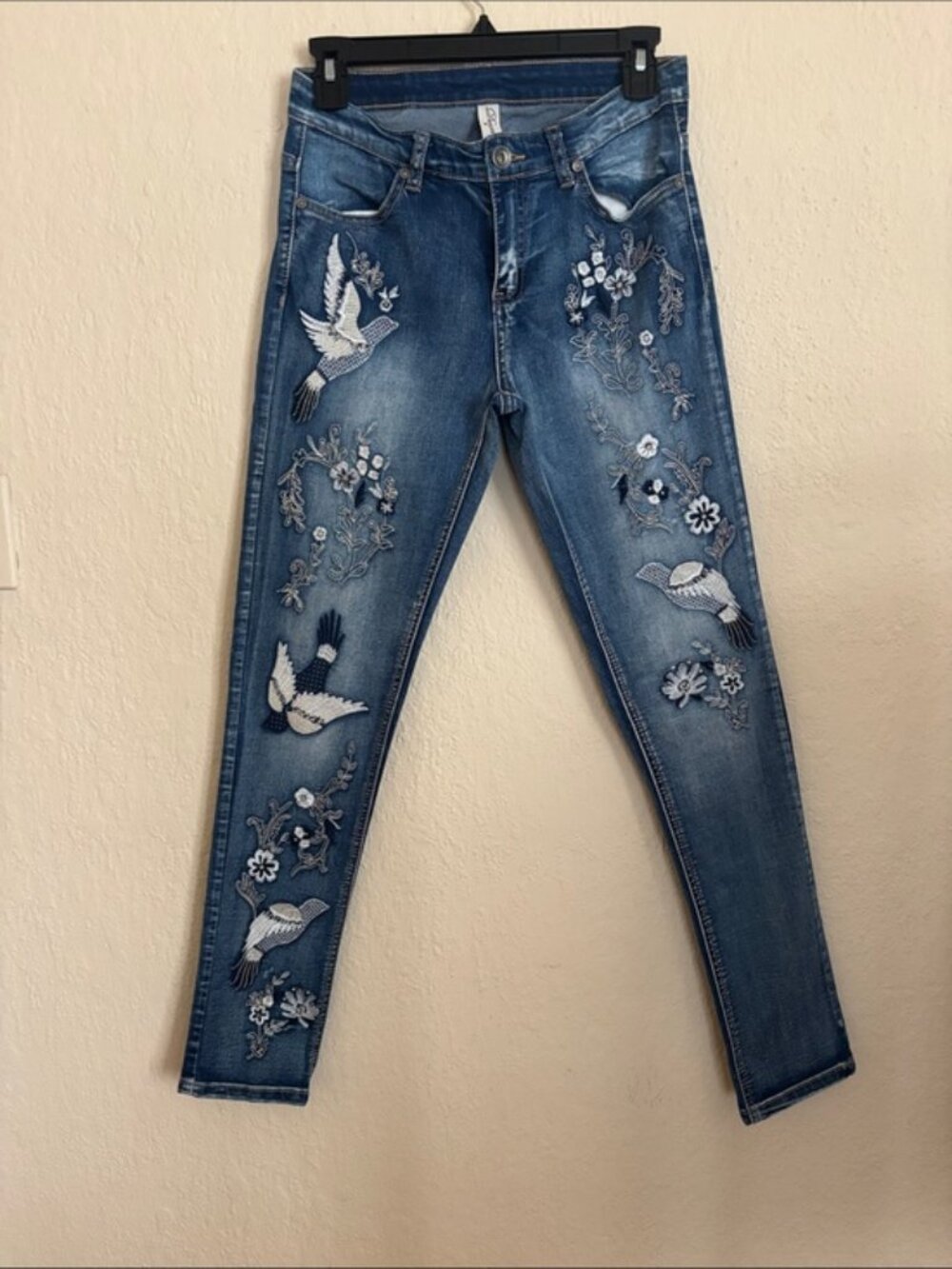 Embroidered Bird and Flower Skinny Jeans